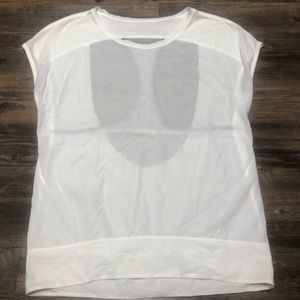 Lululemon lightweight workout shirt. Size 6
